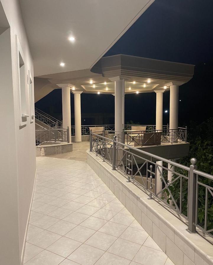 Staikos Appartement Lygia  Buitenkant foto