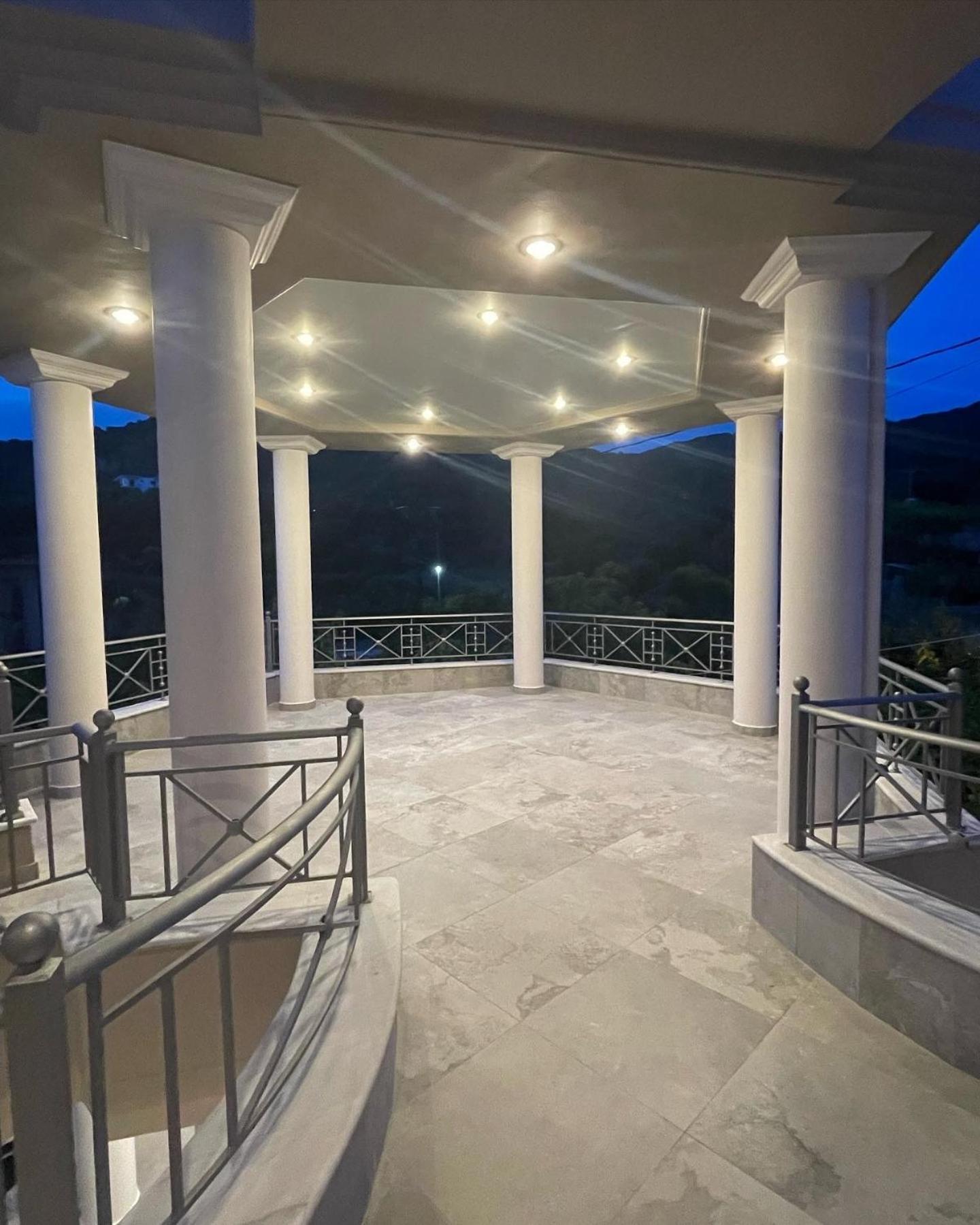 Staikos Appartement Lygia  Buitenkant foto